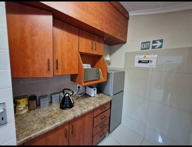 350M² OFFICE TO LET IN PARKDENE
